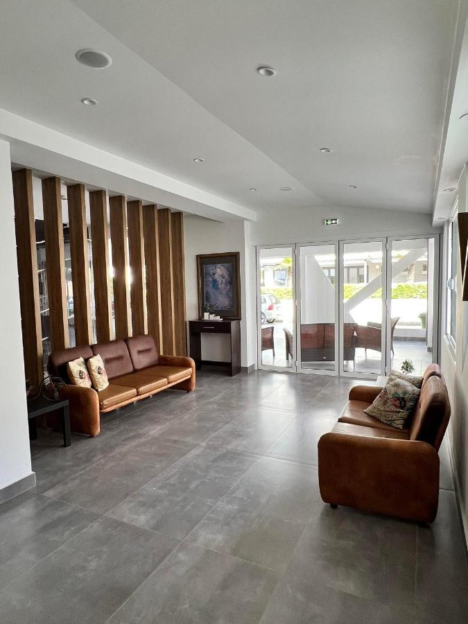 Villa Hara Suites Paralia Katerinis Ngoại thất bức ảnh