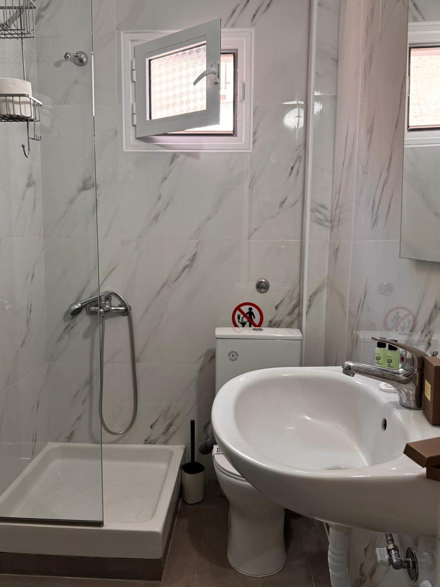 Villa Hara Suites Paralia Katerinis Ngoại thất bức ảnh