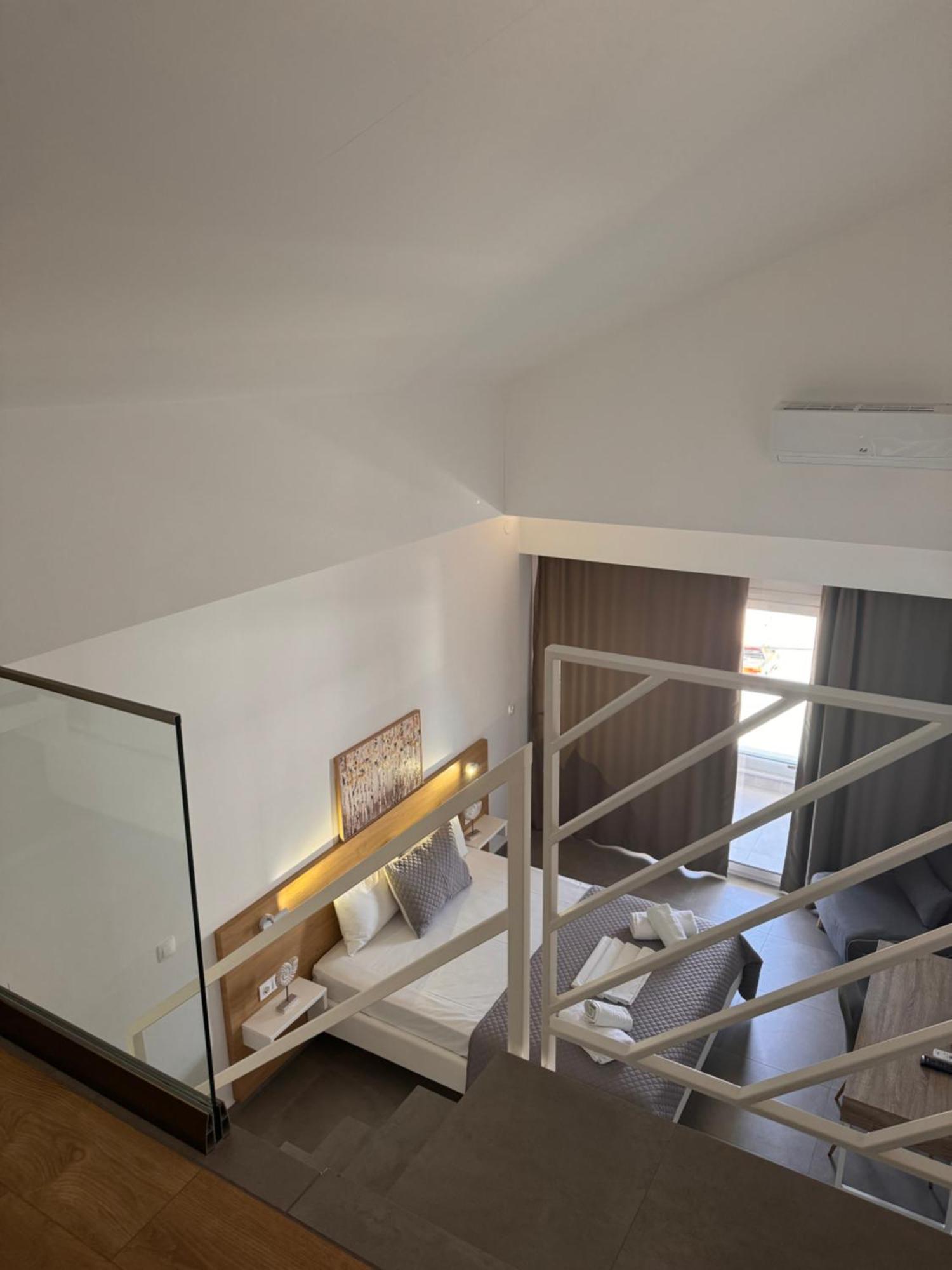 Villa Hara Suites Paralia Katerinis Ngoại thất bức ảnh